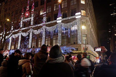 曼哈顿第五大道圣诞庆典 精品百货声光秀与服装批发市场的节日风情